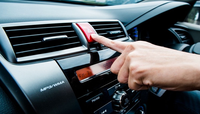 O Pisca-Alerta do Carro: Devo Ligar Quando? - Dicas Autos