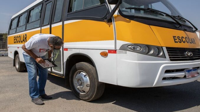 Carros Escolares Particulares Precisam Passar na Vistoria do Ministério Público Carros Escolares Particulares Precisam Passar na Vistoria do Ministério Público