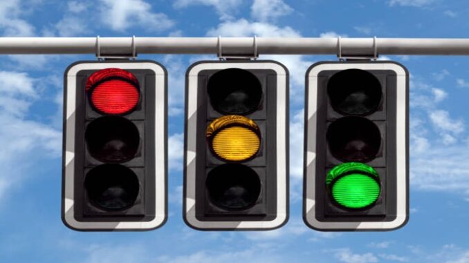 Significado das cores do semáforo Significado das cores do semáforo